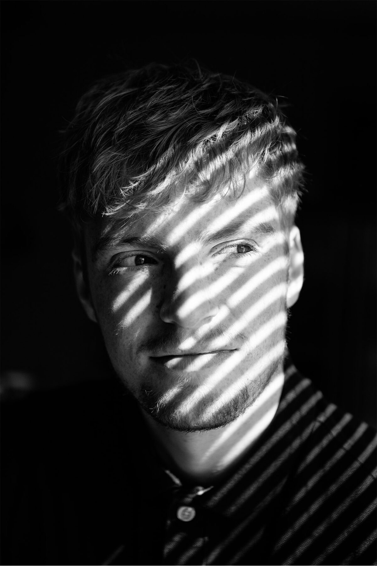 Zwart-wit portret van een man