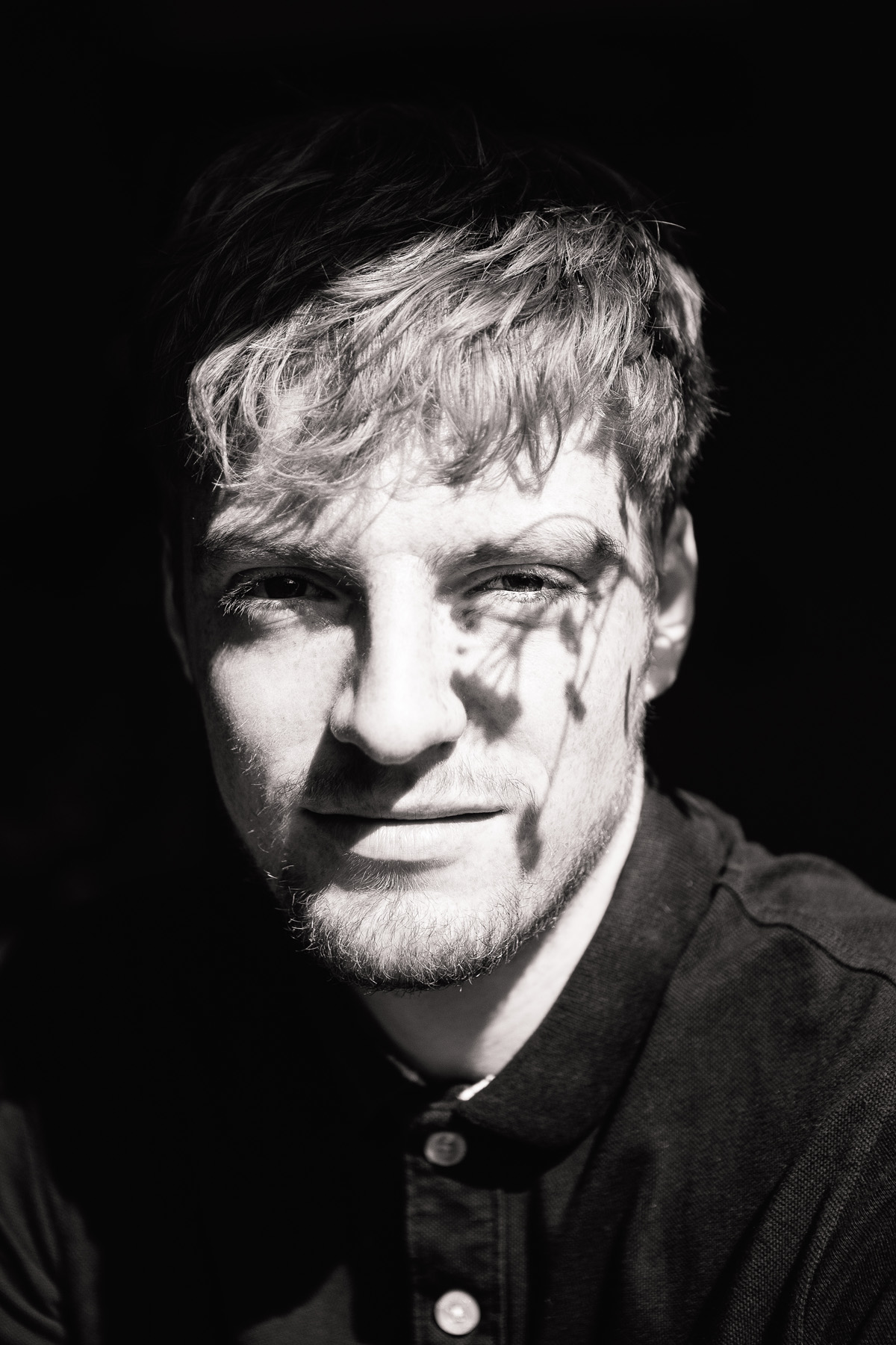 Zwart-wit portret van een man
