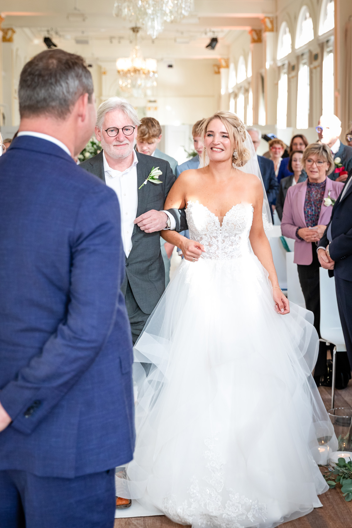 Bruidspaar tijdens de trouwceremonie